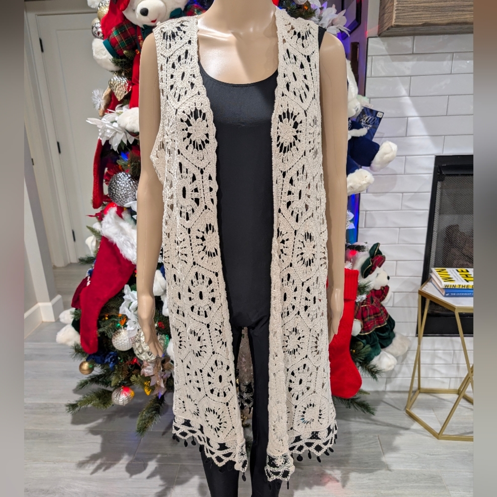 Cato Cream Crochet Open Front Vest Size L